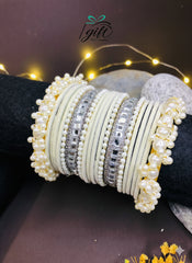 Pearl Rhinestone White Velvet Bangles Set